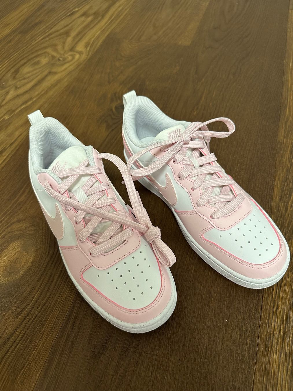 Nike Scarpe per ragazze: NEU Nike Turnschuhe Grösse 38 – Nuovo e nell'imballaggio originale da Brunnen venduto da annitime