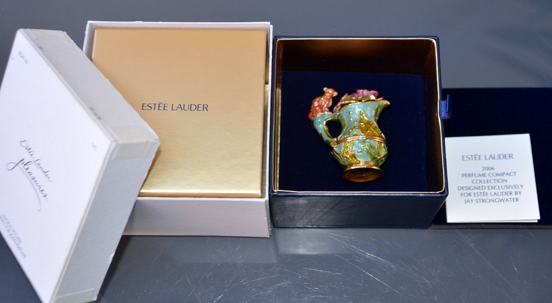 Statuette: Estée Lauder Magical Pitcher 2006 Swarovski – Usato da Collonges venduto da Auganien 1