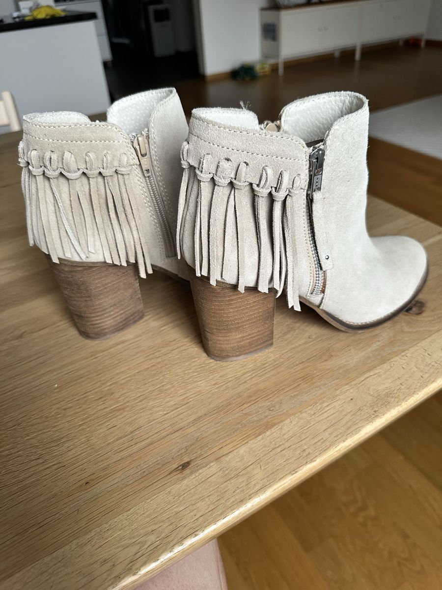 Scarpe da donna: Ankle Boots – Usato da Herrliberg venduto da Eule13 1