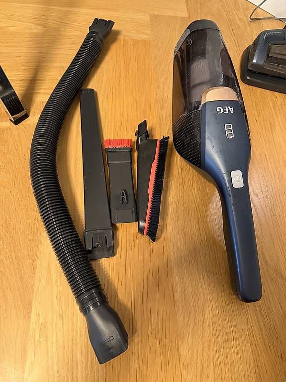 Aspirateurs & Accessoires: Staubsauger AEG CX7 | X Flexibility – D'occasion à Bern par 3203 2