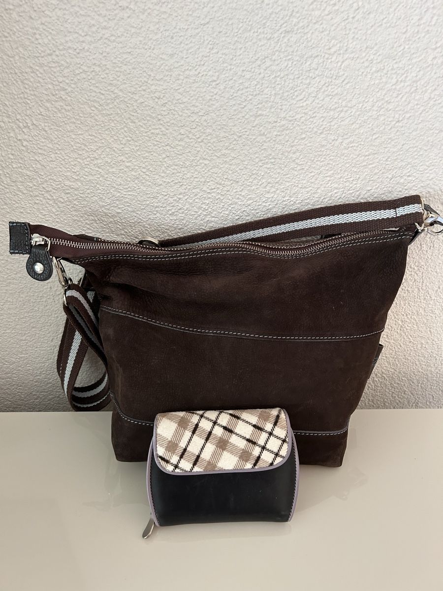 Taschen für Damen: Tasche inkl. Portemonnaie – Gebraucht aus Uzwil von Tina_5832 1