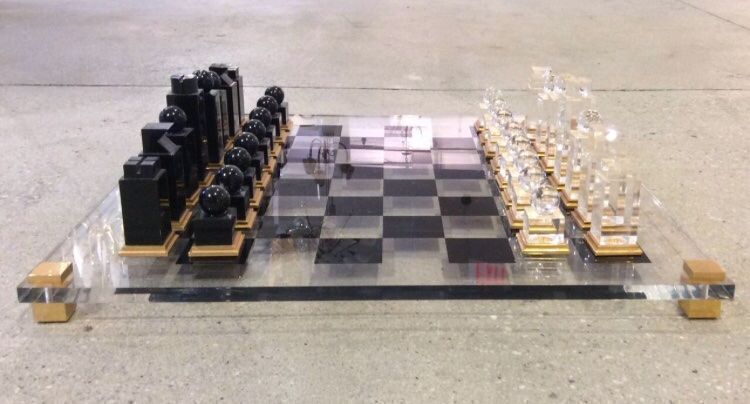 Giochi: Vintage Michel Dumas Chess table set – Usato da Küssnacht am Rigi venduto da CALIFRASQUI 2