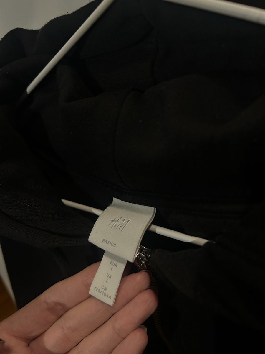 H&M Giacche: Schwarze H&M Zip-Jacke – Usato da Uster venduto da alin13e 1