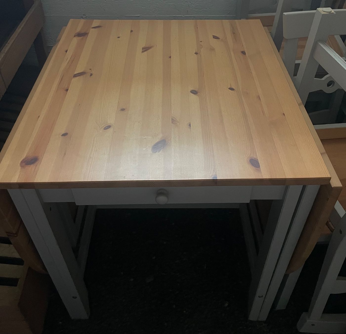 Ikea Tischset: Esstisch und Stühle (Set) – Gebraucht aus Zürich von van_9kdr 4