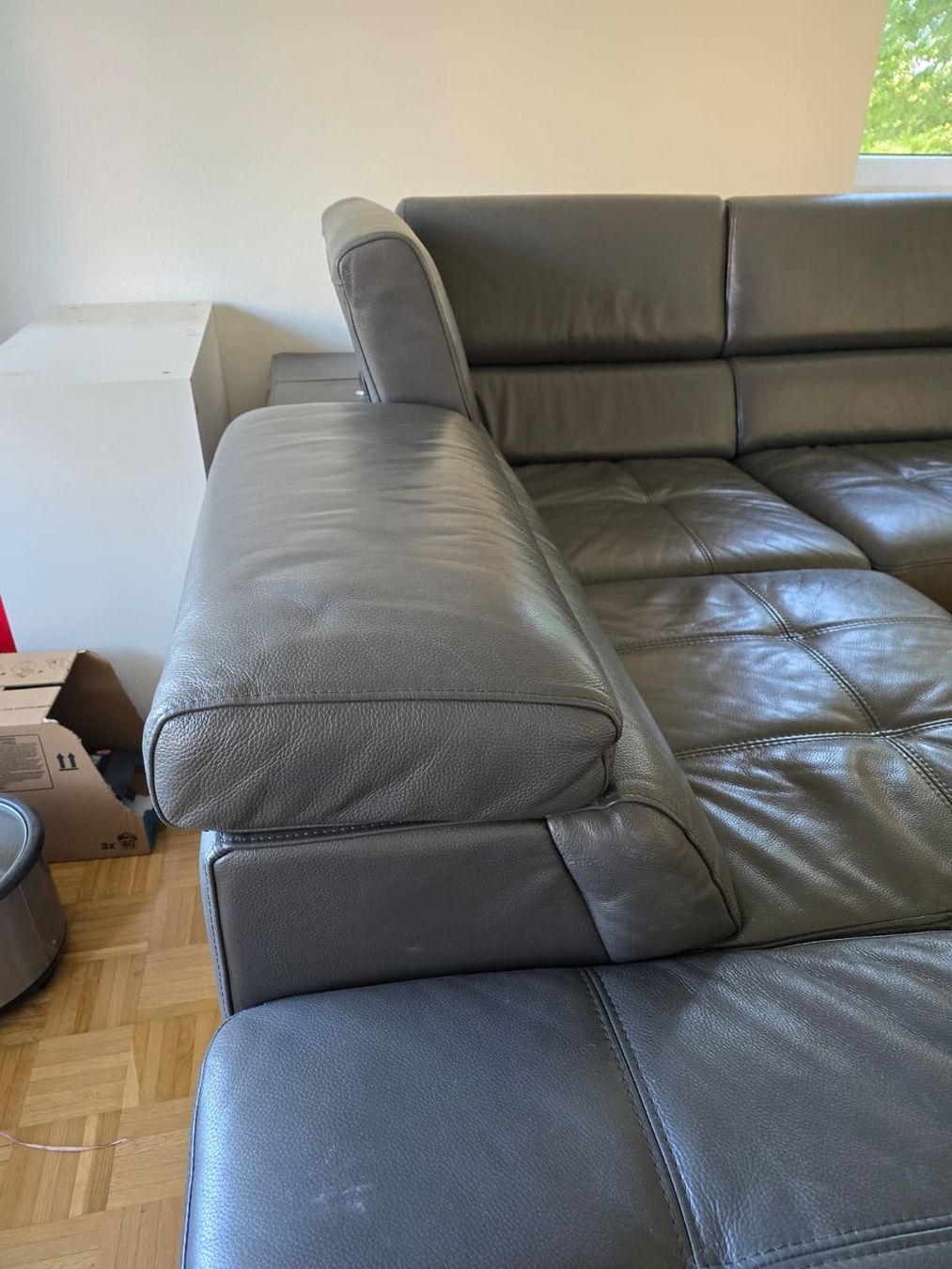 Sofas: Ledersofa (grau) – Gebraucht aus St. Gallen von anomis_m 4