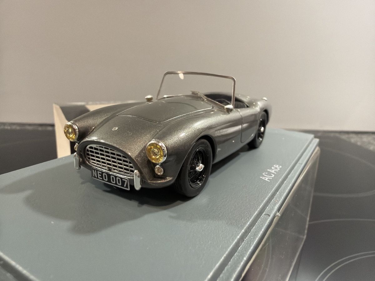Modellini d'auto: AC Ace - 1/43 - Neo Models - Rar – Nuovo e nell'imballaggio originale da Wolfwil venduto da Rolex1 1