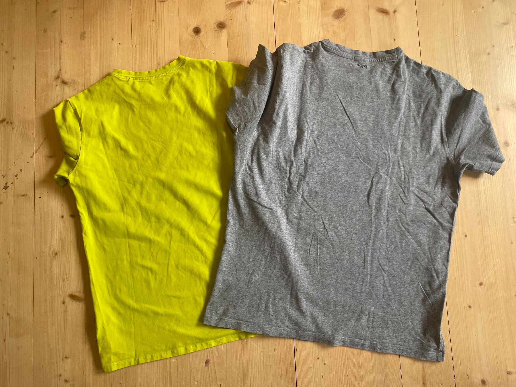 Guess Lotti di vestiti: 2 Stück Shirts GUESS / BOSS Gr. M – Usato da Frasnacht venduto da GracyStore 1