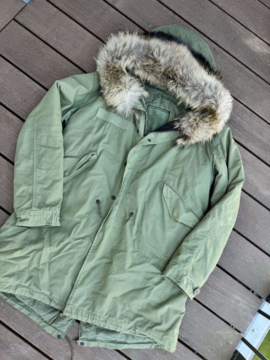 Vestes: Veste d’hiver  – D'occasion à Genève par pas_z6kp