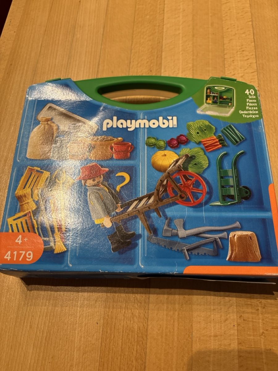 Playmobil Spielzeuge: Playmobil valisette avec accessoires fermier – Neu (gemäss Beschreibung) aus Uvrier von lou_dhk8