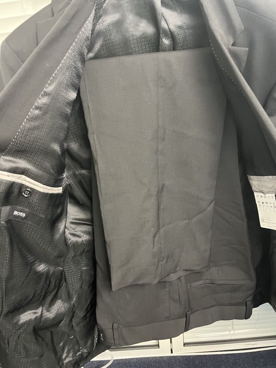 Completi: Hugo Boss Anzug schwarz ab CHF 1.00 – Usato da Zürich venduto da simugi 5