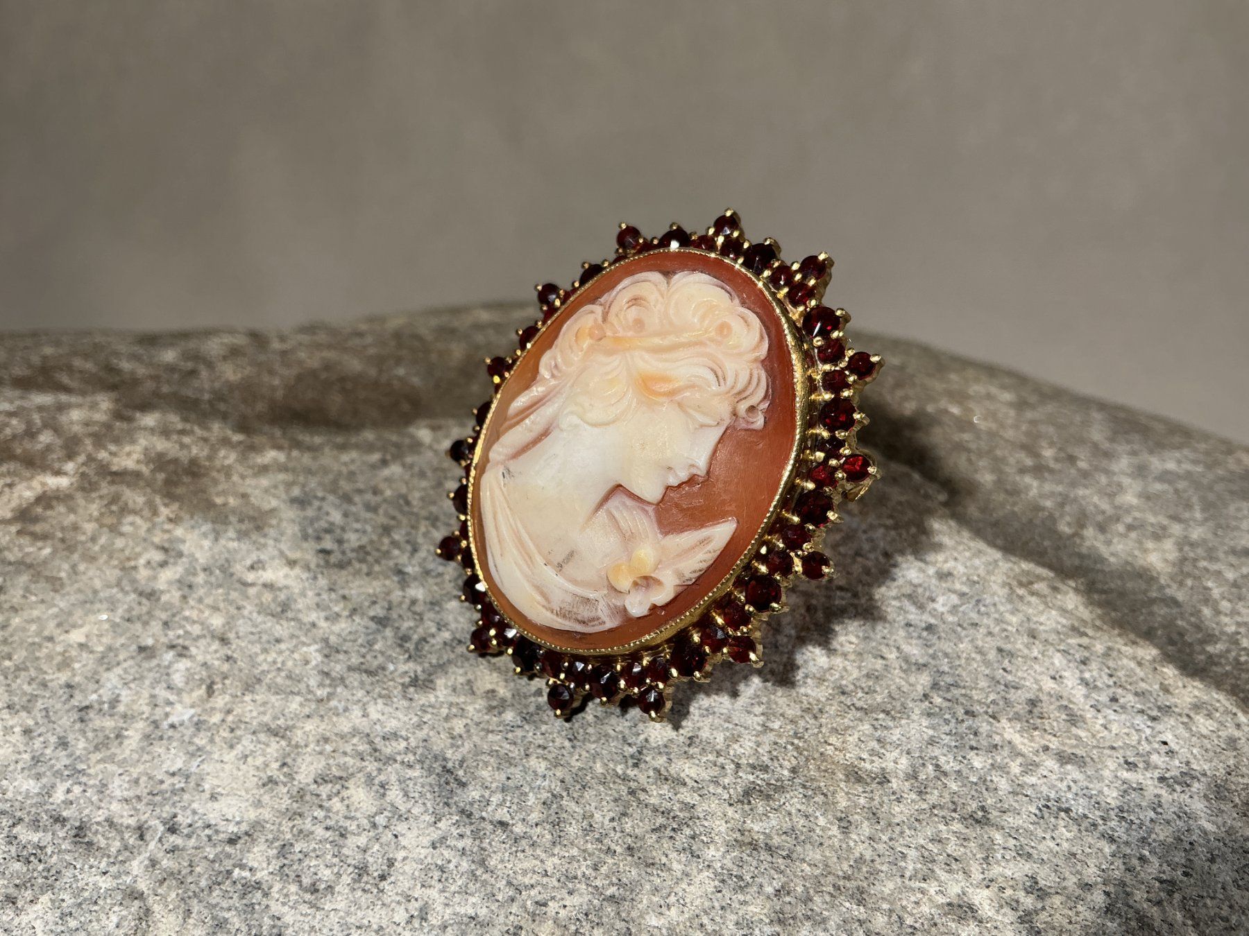 Spille & Fermagli: BÖHMISCHER GRANATSCHMUCK Brosche Cameé – Nuovo (secondo la descrizione) da Richterswil venduto da Restwert_Richterswil 4