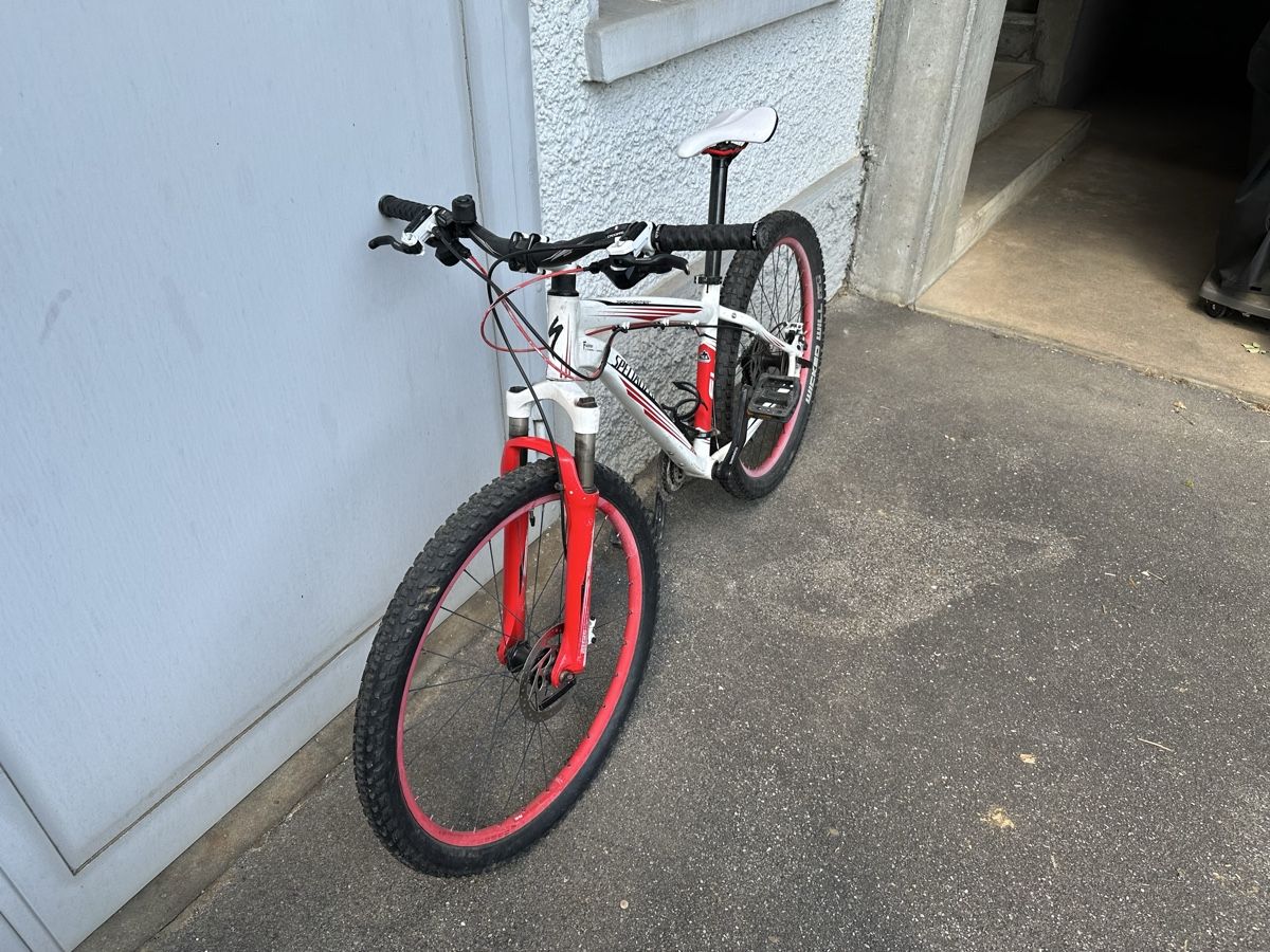 Velos: Specialized Fahrrad – Gebraucht aus Liestal von DimitriD 1