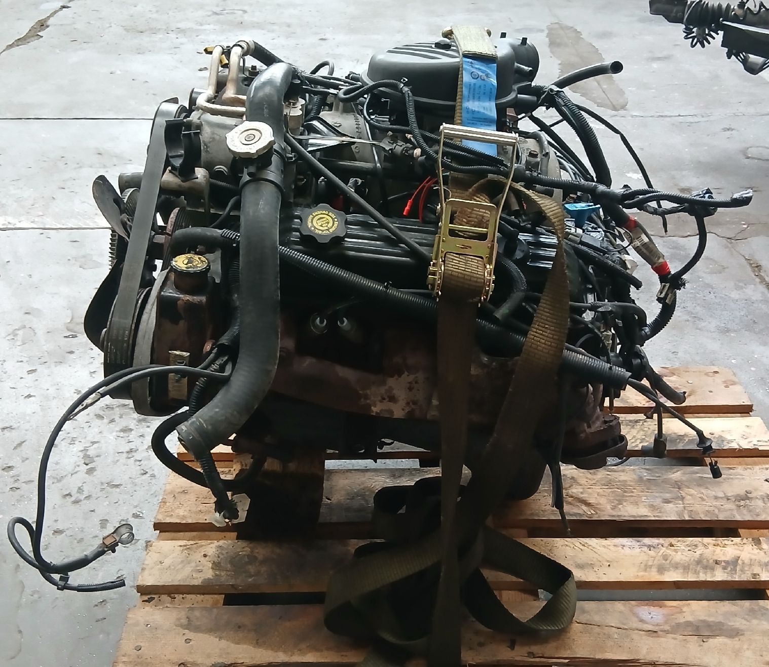 Dodge Moteurs: Moteur 5.9 Dodge Durango 1998-2003  – D'occasion à la heutte par Auto-stock 3