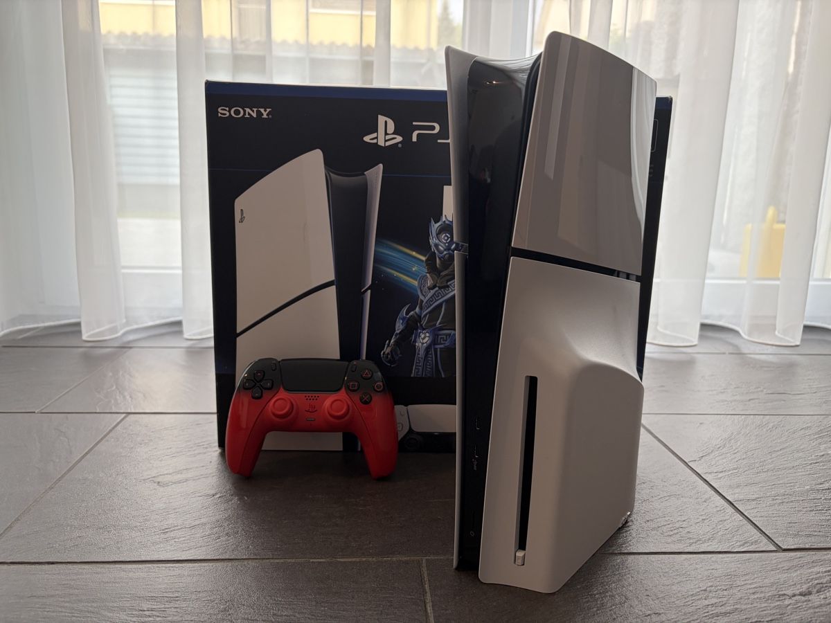 Sony Konsolen: Sony PlayStation 5 Konsole – Neu (gemäss Beschreibung) aus Volketswil von YosemiteSam 1
