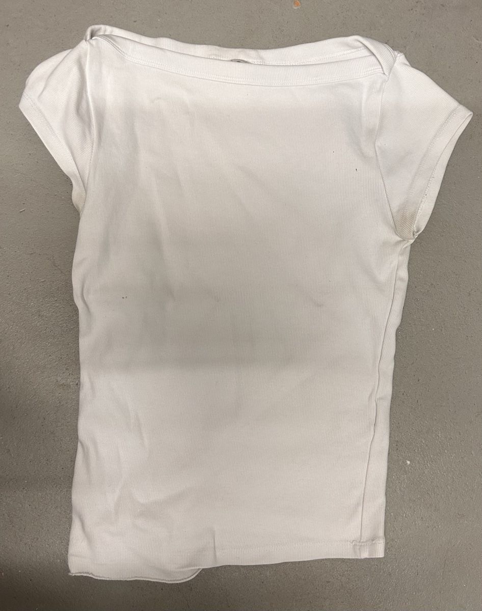 Zara Top: White T-Shirt Size M used condition – Usato da Glattbrugg venduto da Lara_G06
