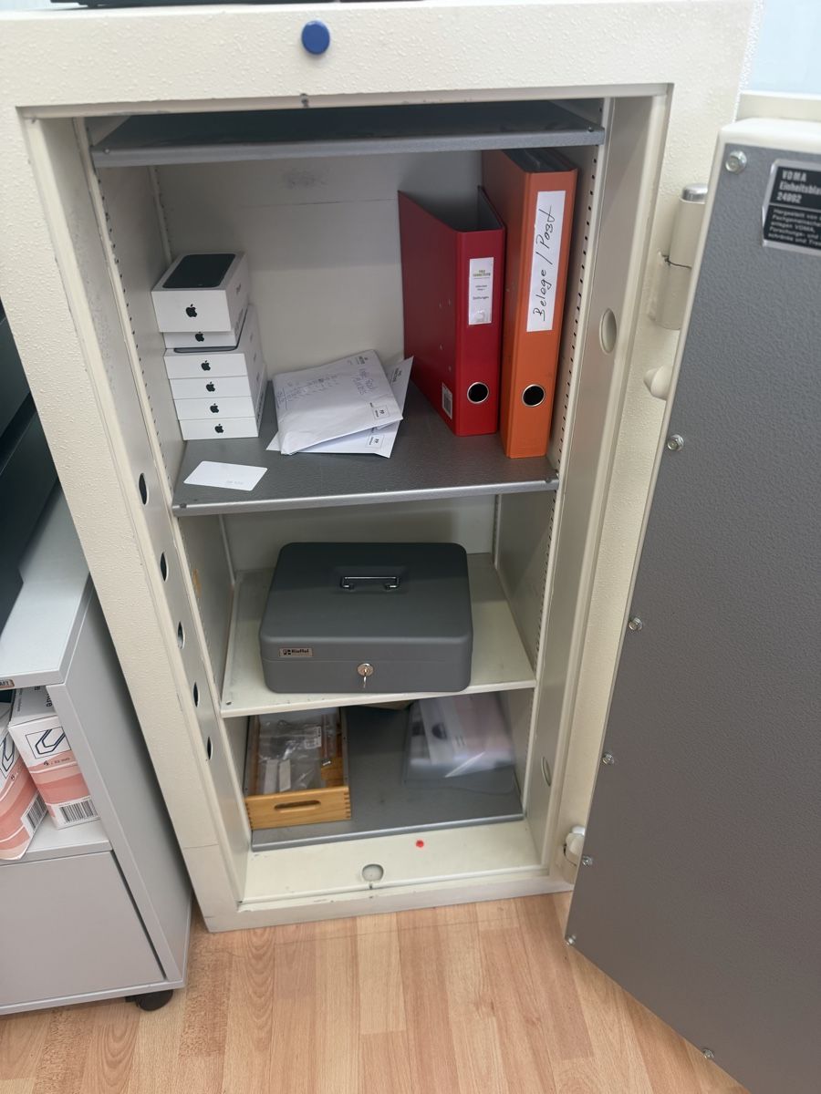 Vidmar Casseforti: Grosser schwerer Safe. Ab 1.— – Usato da Duggingen venduto da D-Trade 4
