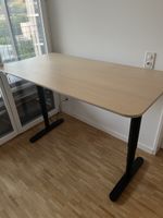 Höhenverstellbarer Bürotisch (elektrisch)