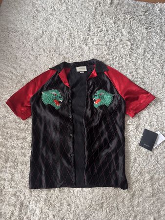 Gucci Seidenhemd mit Tigerstickerei, Grösse M,  (5