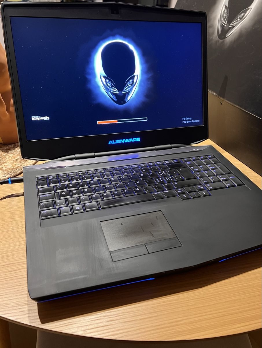 Alienware Notebooks: Alienware 17 Gaming Laptop – Gebraucht aus Vacallo von