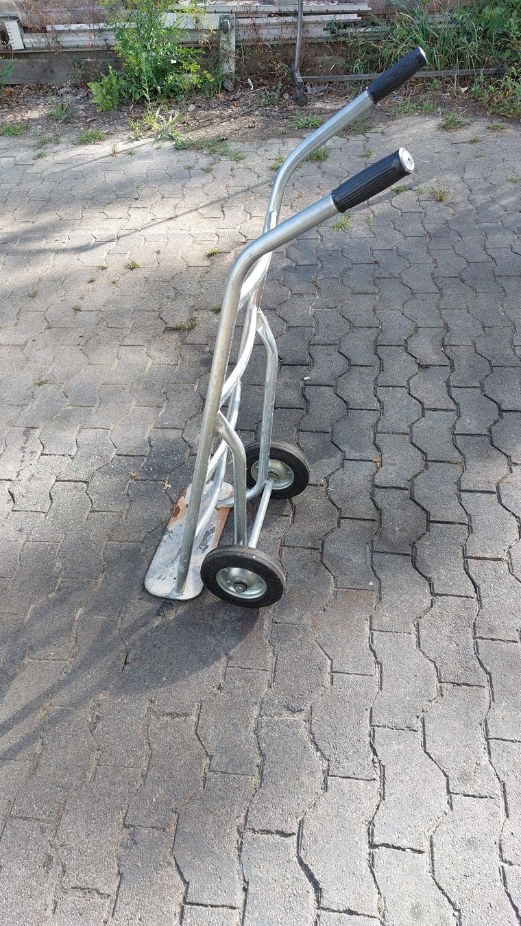 Schubkarren: Sackwagen Sackkarre stabil – Gebraucht aus Orpund von Regenbogen19 1