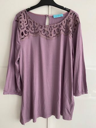 Pfeffinger Pullover mit Spitze, neuwertig, Grösse 44