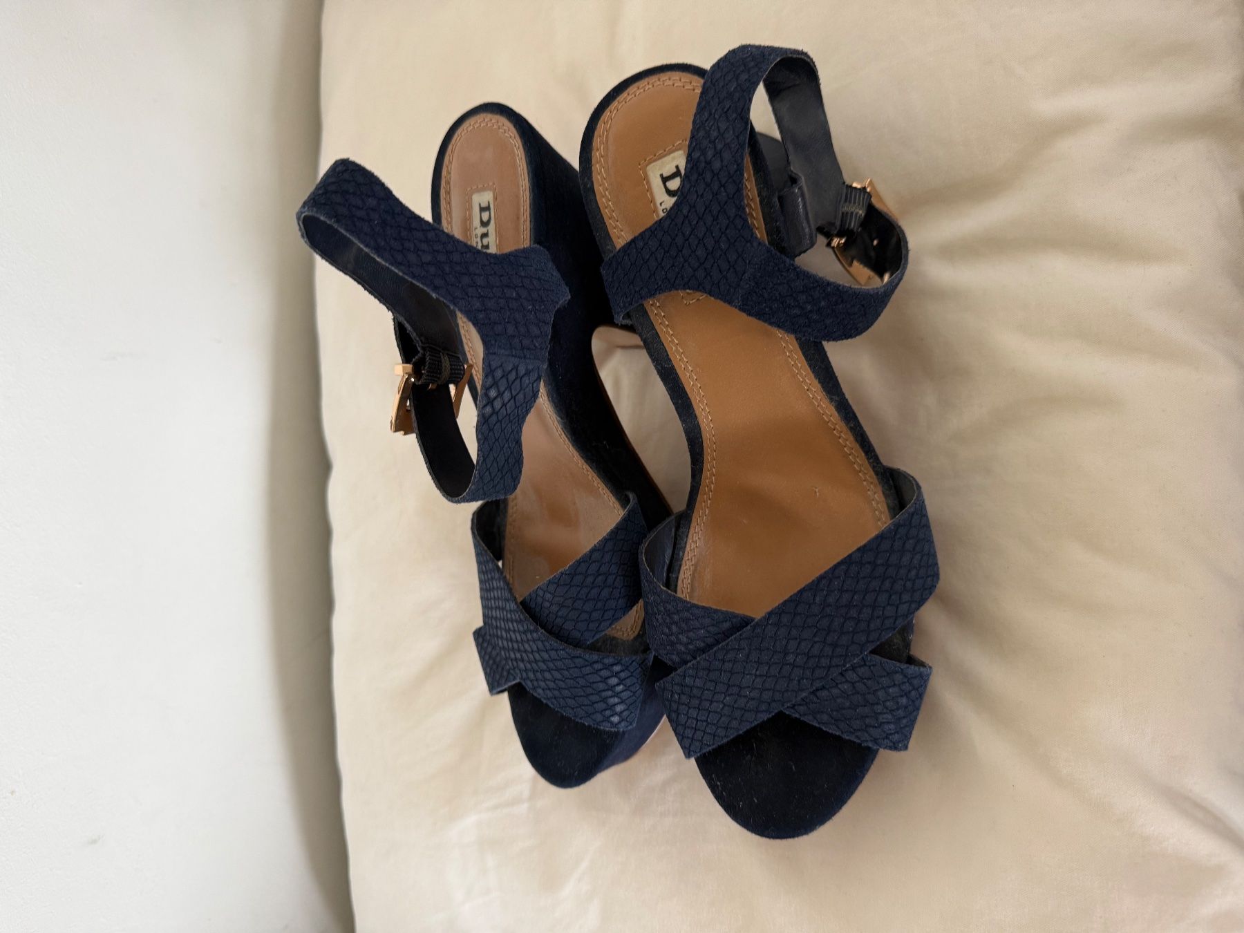 Dune London Scarpe da donna: Dune Plateau Sohlen Sandalen Gr. 38 – Usato da Dällikon venduto da dahi1 1