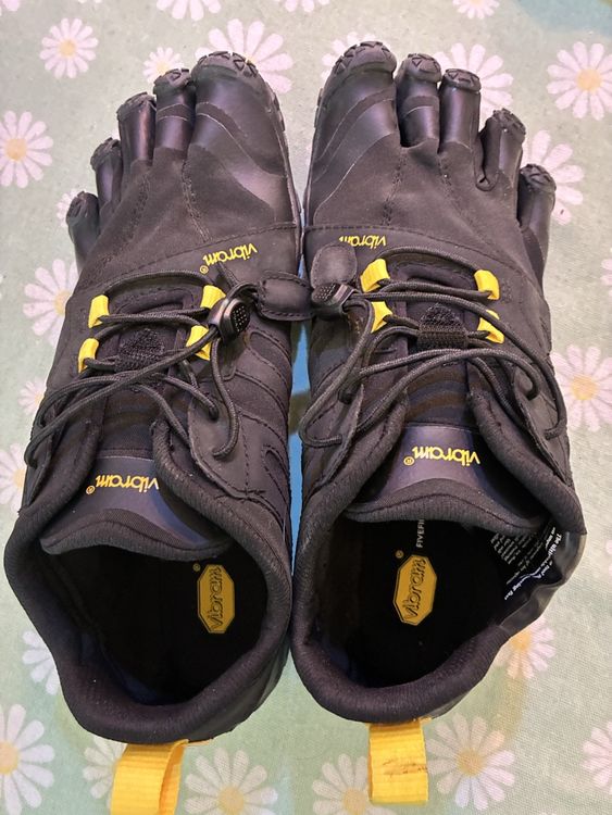 Barfussschuhe fivefingers (Gebraucht) in Embrach für CHF 20 – mit ...