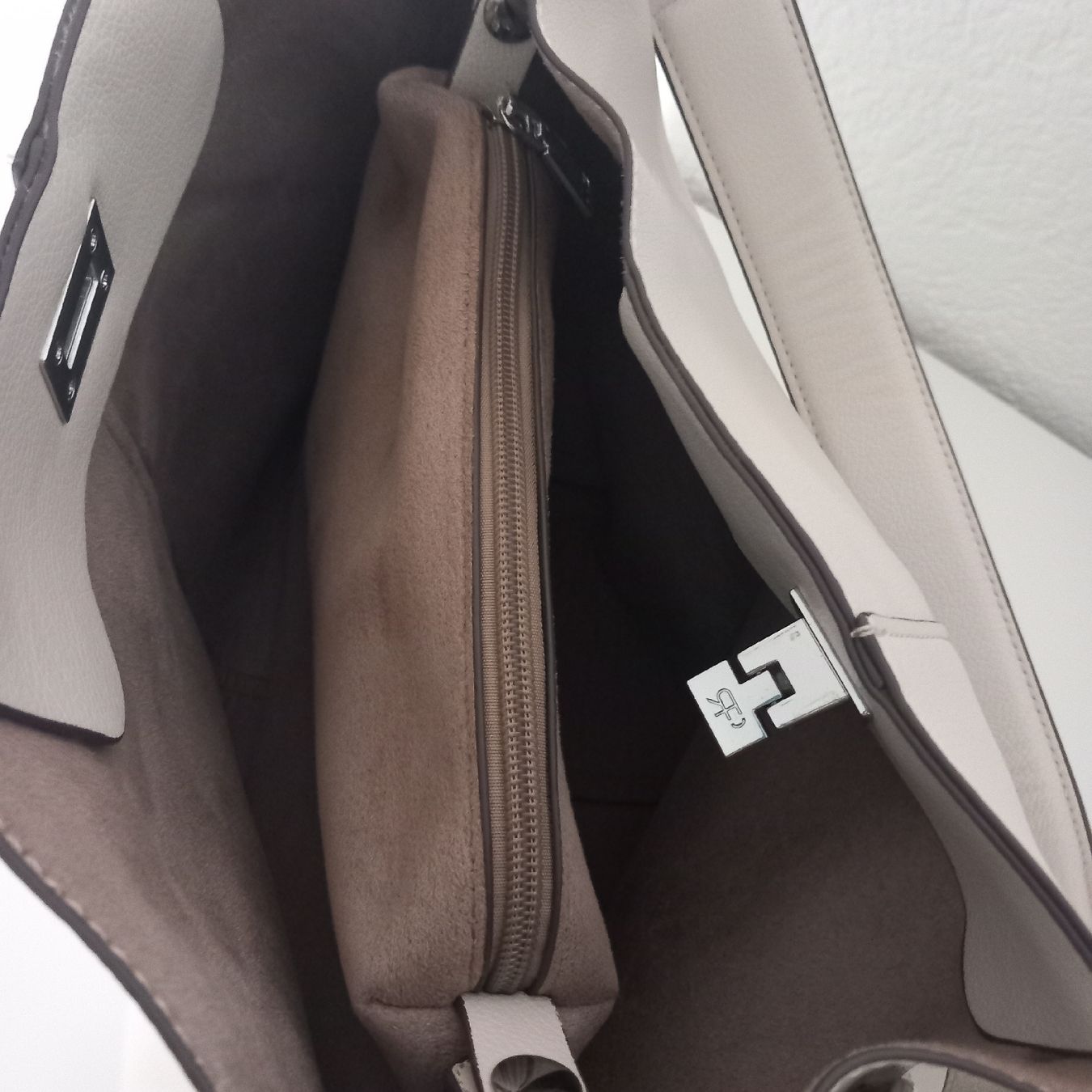 Sacs femmes: Beige Handtasche – Neuf (Voir description) à Wettingen par Socrates11 2