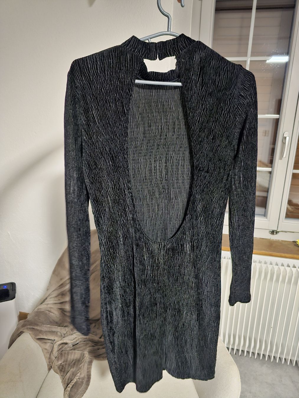 H&M Robes: Robe dos nu taille M – Neuf (Voir description) à Sornetan par T.a333 3