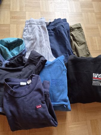 Kleiderpaket Pullover Hoodies Sweatshirts