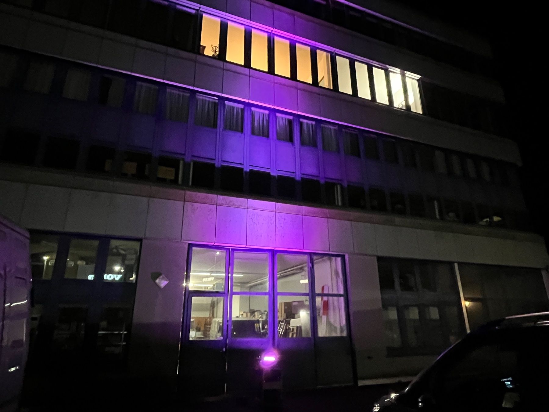 Lampade: Griffen 2500 Sky Rose Weitwinkel Multi beam HMI 2500 Watt – Usato da Buchs ZH venduto da JPK7 5