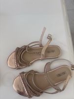 Sandales Loraferees dorées, parfaites pour l'été!