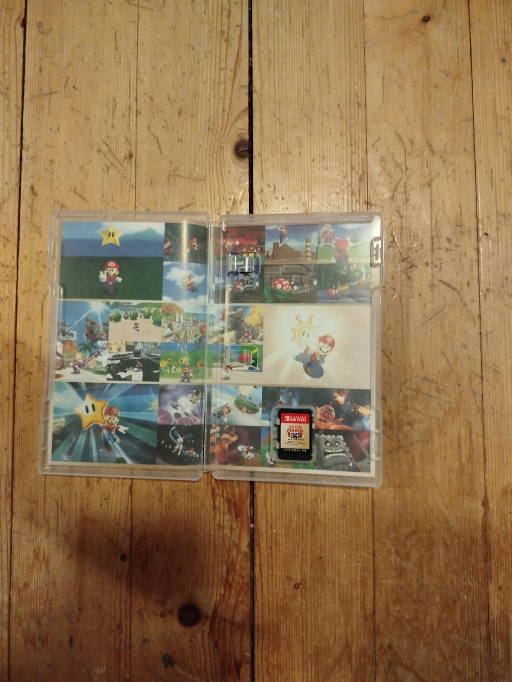 Nintendo Konsolen: Nintendo Switch Mario Red edition mit 3 spielen – Gebraucht aus St. Peterzell von QuieroBailar 5