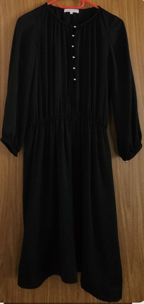 Sandro Vestiti: Robe noire Sandro taille 1(S/M) boutonnée, taille élastique – Usato da Niedergösgen venduto da Eva2410 4