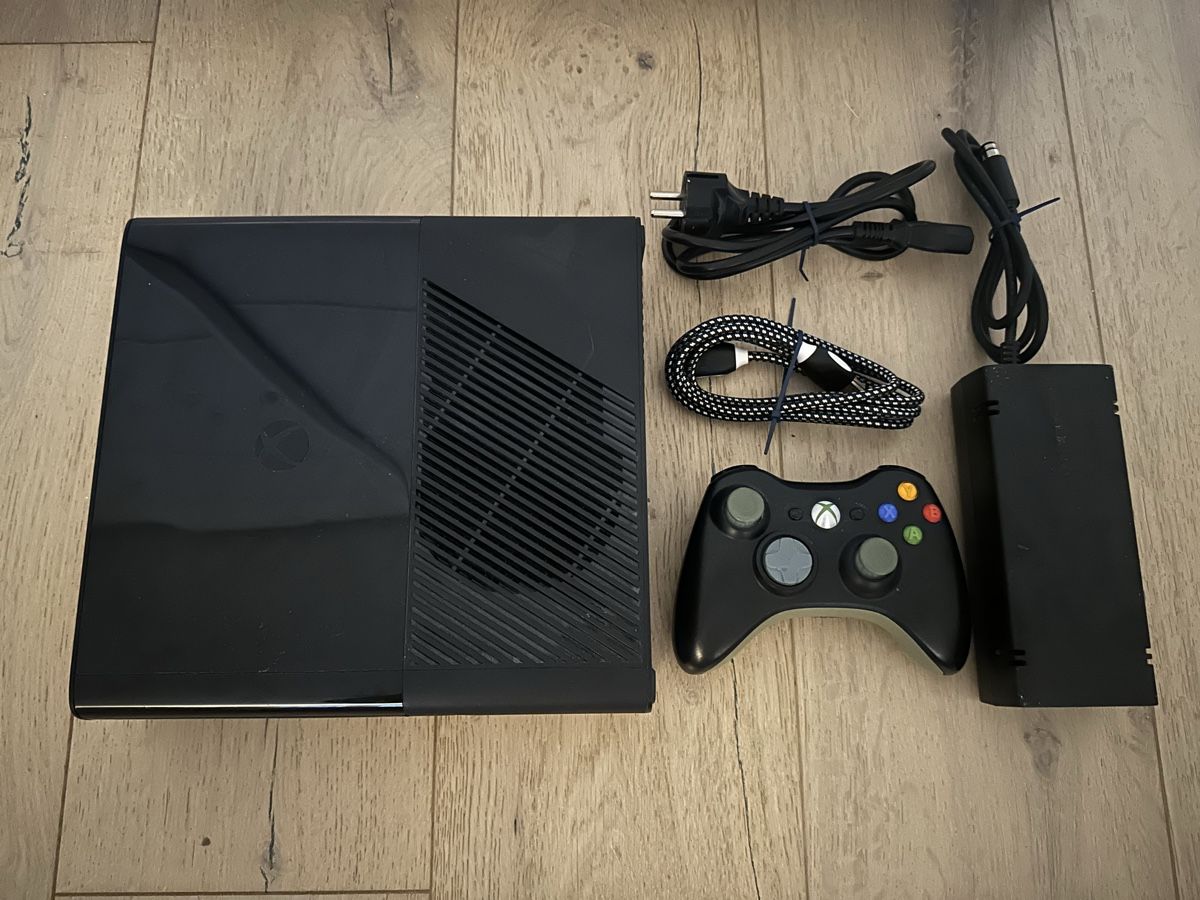 Microsoft Console: Xbox 360 E Konsole 250GB Set mit Controller HDMI Kabel Netzt – Usato da Egg b. Zürich venduto da oli_9gsq 4