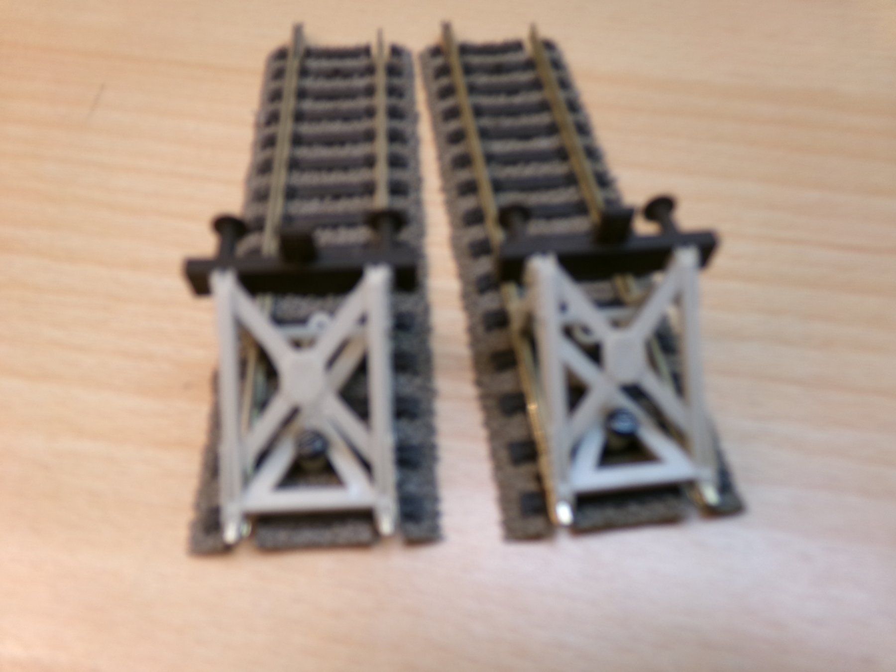 Fleischmann Modellini di ferrovie: Fleischmann H0 Profigleis 2x6116 – Usato da Hombrechtikon venduto da Se9 2
