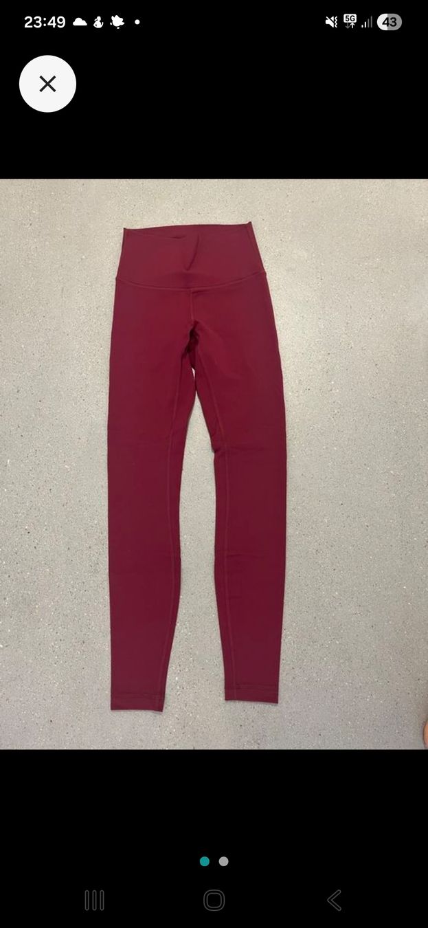 Lululemon Leggings: Neue Lululemon Leggings rot Grösse 4 – Nuovo (secondo la descrizione) da Zürich venduto da mis_2kxn