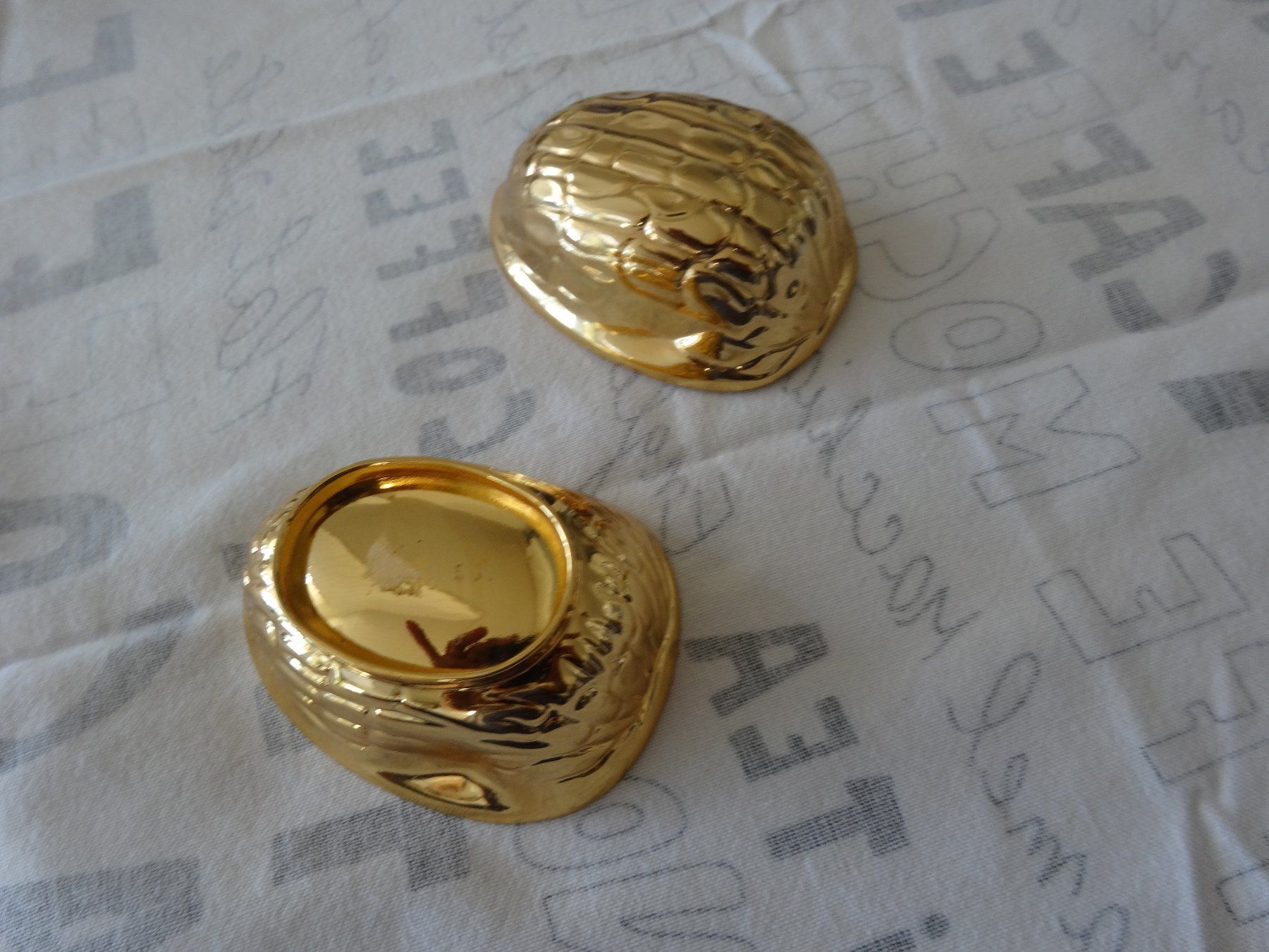Toutes les décorations: Nussschatulle Goldfarbig – D'occasion à Neerach par jenny062 4
