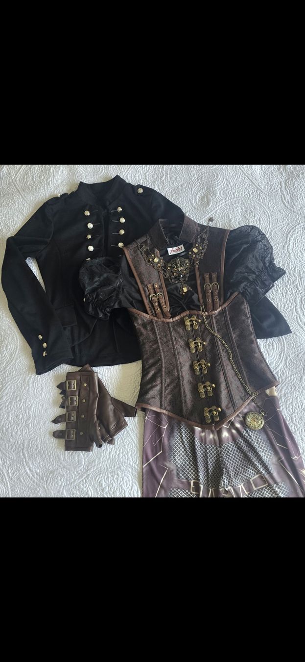 Costumi: Halloween - Steam Punk  – Usato da Zollikon venduto da C.fromParis 5