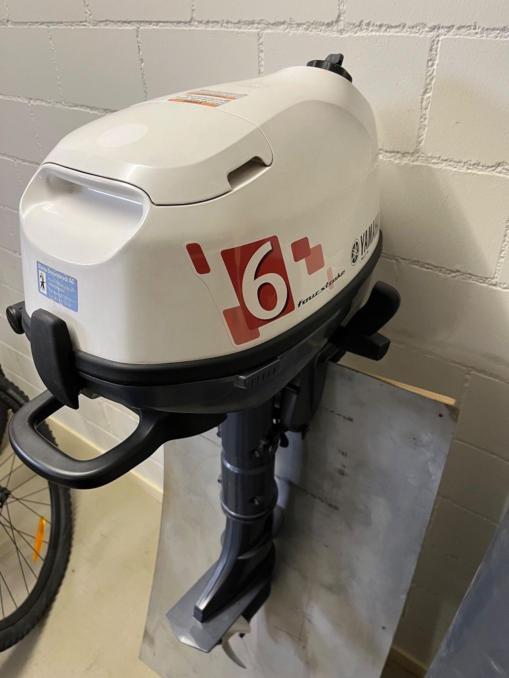 Yamaha Motoren: Yamaha Aussenbord Motor 6 PS – Gebraucht aus Pfeffingen von  3