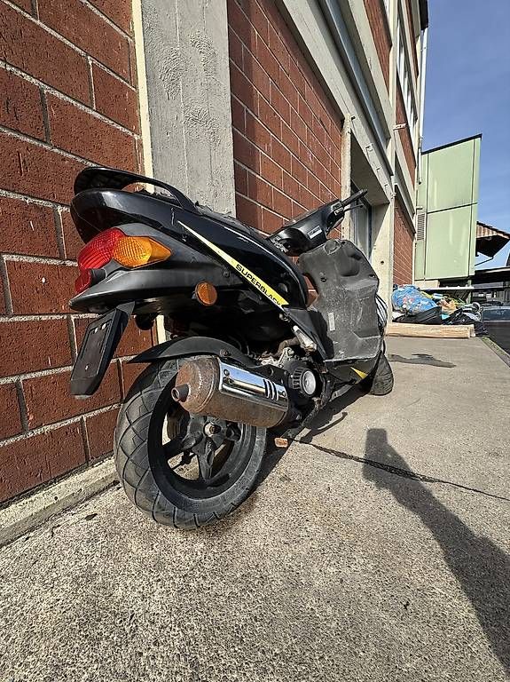 Scooters: Daelim Superblack S-FIVE  – D'occasion à Frauenfeld par KelvinG 2