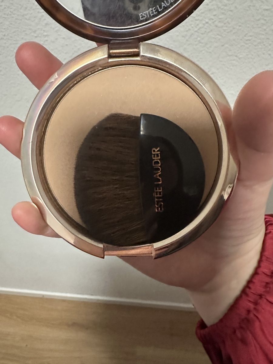 Estée Lauder Make-up: Estée Lauder Bronze Goddess Powder Bronzer – Usato da Oberurnen venduto da nes_8xqt 4