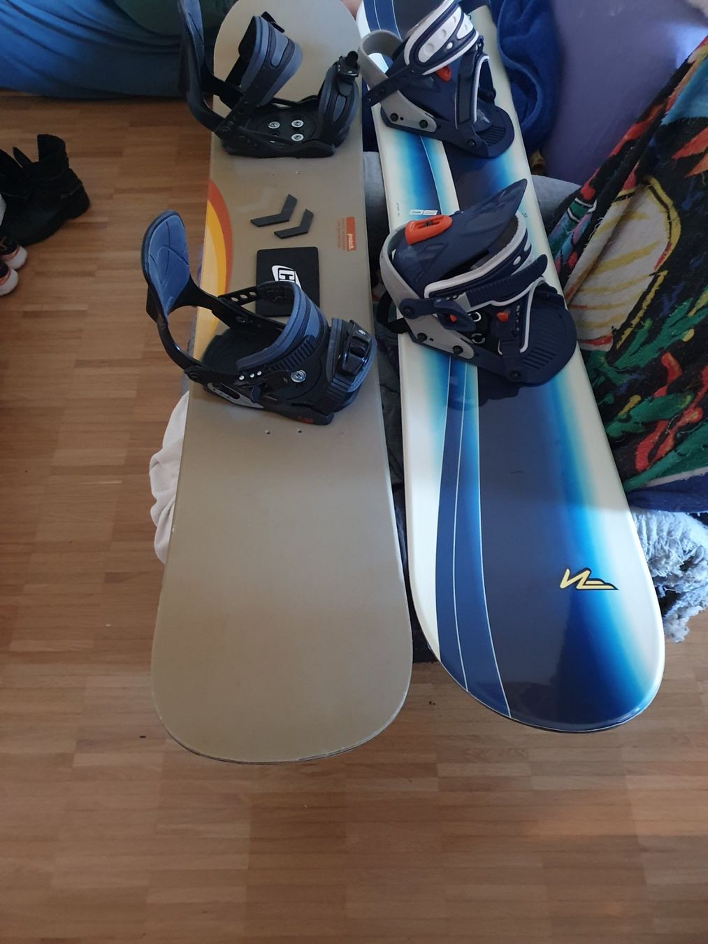 Boards: Snowbord – Gebraucht aus Aeschiried von