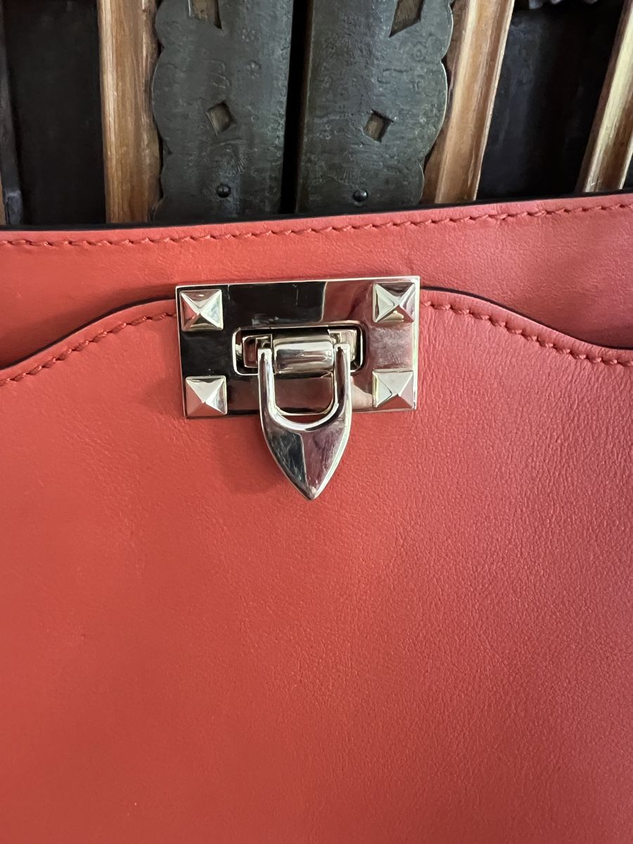 Valentino Borse da donna: Valentino, Garavani Rockstud Handbag – Nuovo (secondo la descrizione) da Collex venduto da jam_hsr2 2