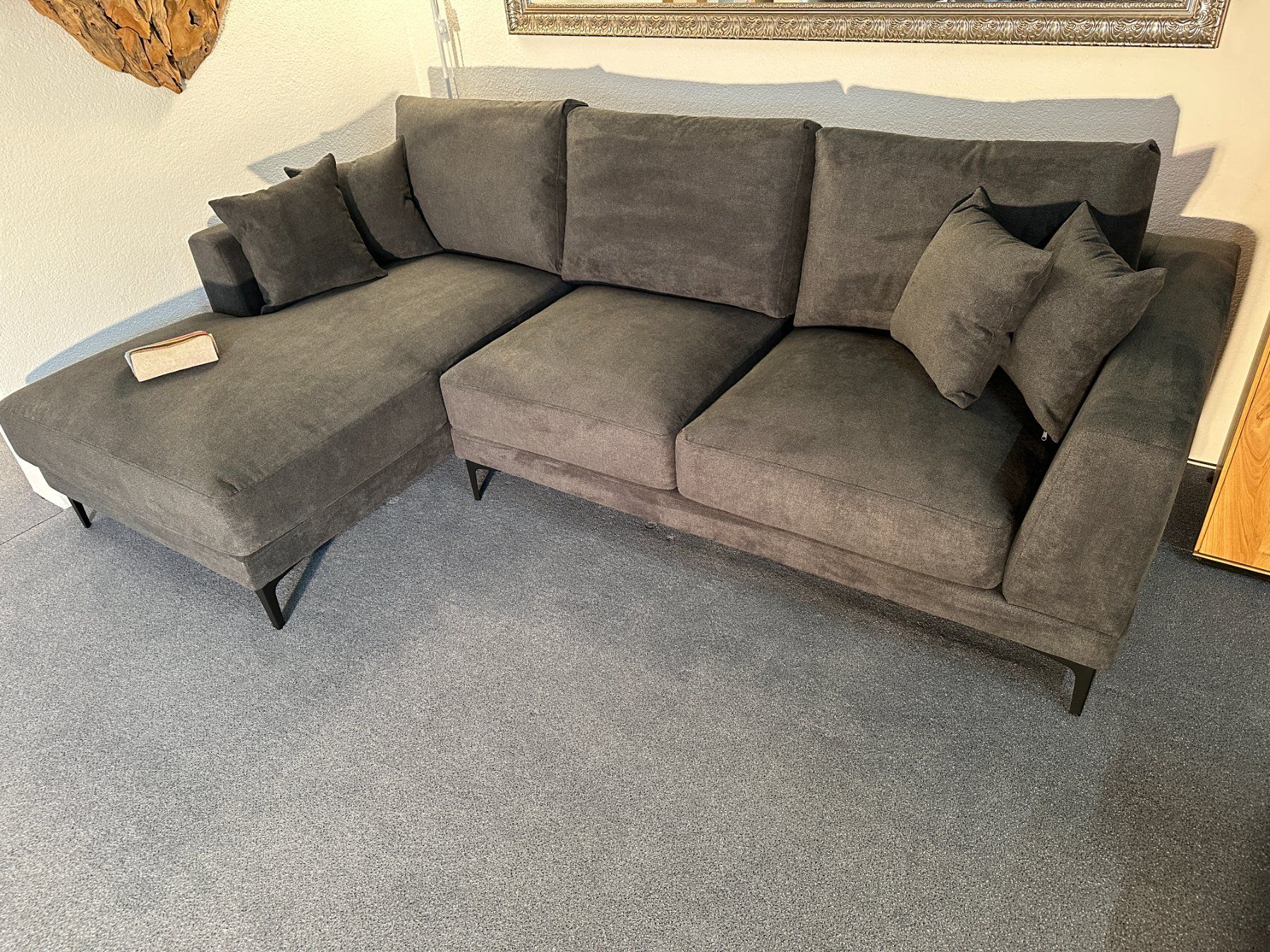Sofas: Sofa GINO Stoff Aston schwarz 184 x 258 cm – Neu und originalverpackt aus Unterentfelden von moebelrufli