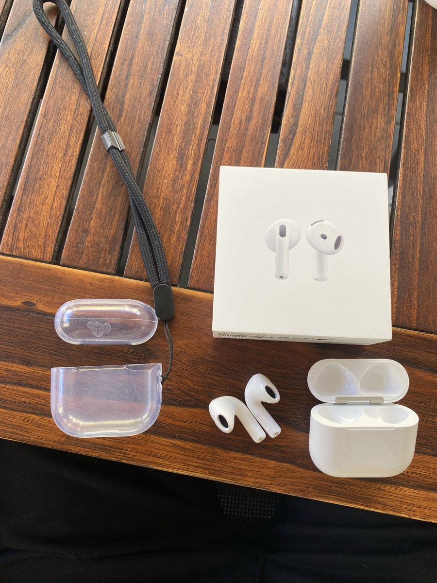 Apple Cuffie: Apple AirPods 4 – Usato da Niederwangen BE venduto da fghjijb89 1