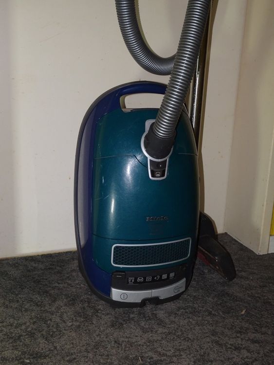 MIELE C3 Complete Kaufen auf Ricardo