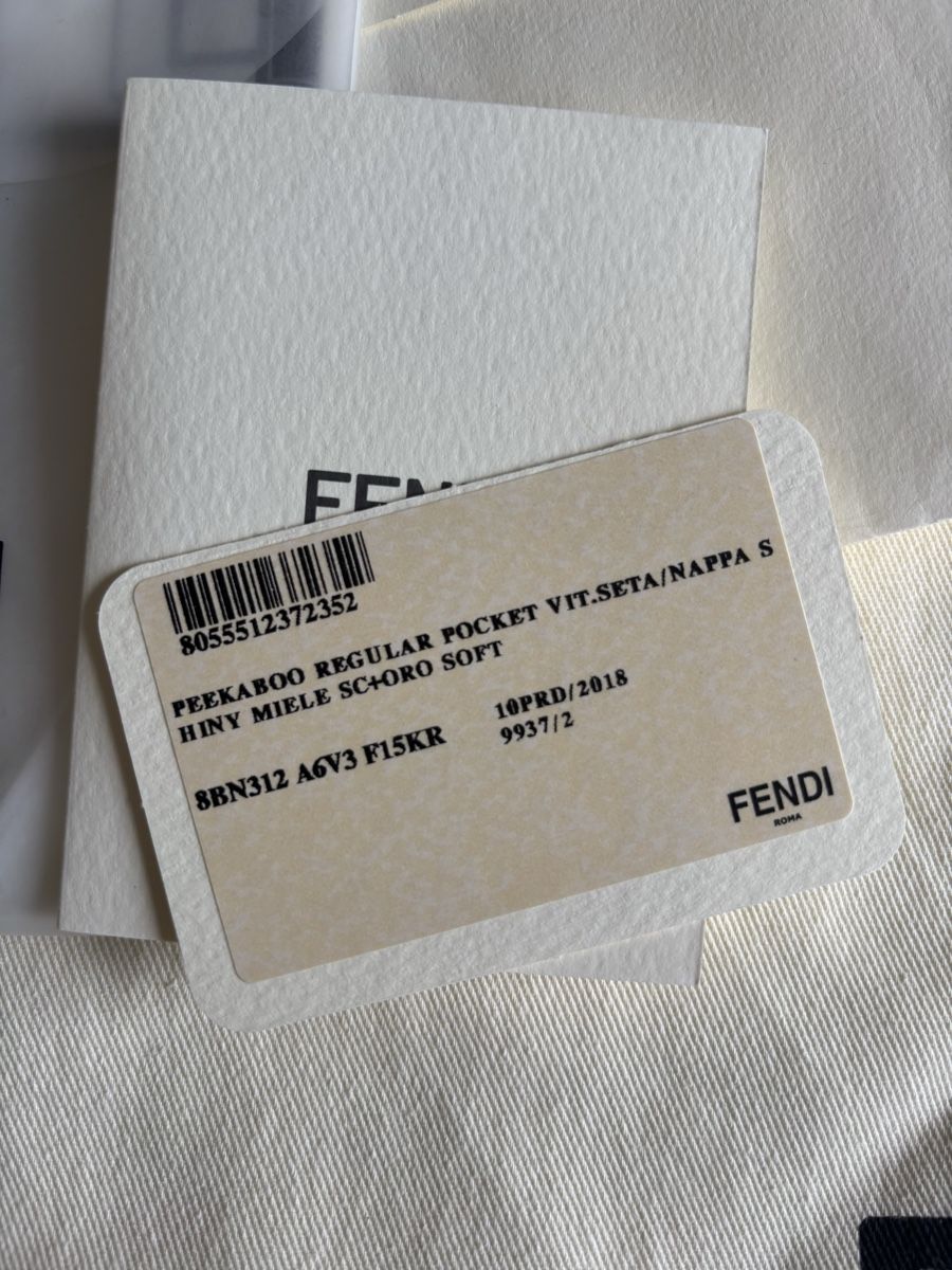 Fendi Borse da donna: Fendi Peekaboo Regular Pocket – Usato da Zürich venduto da charlotte1971 2