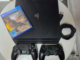 PS4 mit 2 Controller und das STRIKE FORCE 3 GAME