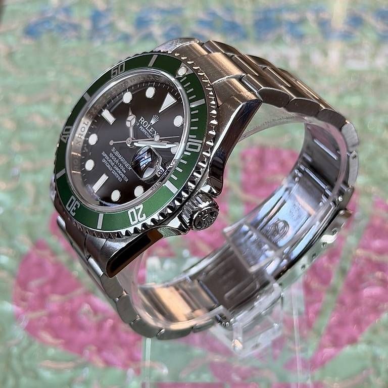 Orologi: Rolex Submariner "Kermit" 16610LV – Usato da Genève venduto da minty.watches 1